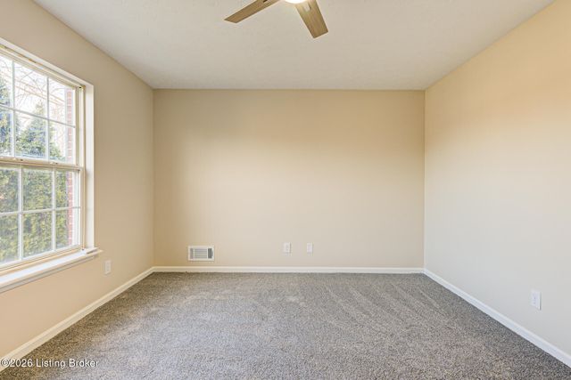 10503 Waycross Ave, Louisville, KY 40229