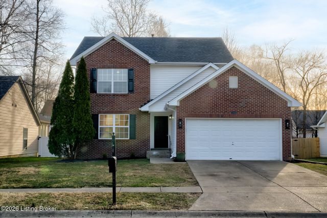 10503 Waycross Ave, Louisville, KY 40229