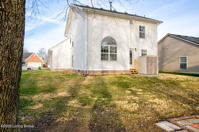 10503 Waycross Ave, Louisville, KY 40229