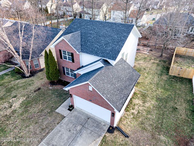 10503 Waycross Ave, Louisville, KY 40229