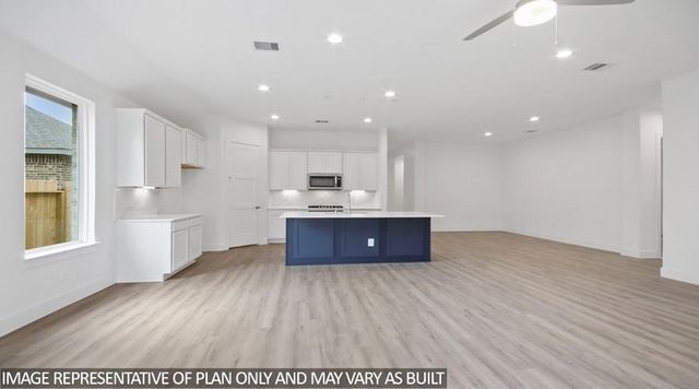 41030 Riverside Meadows Drive, Magnolia, TX 77354