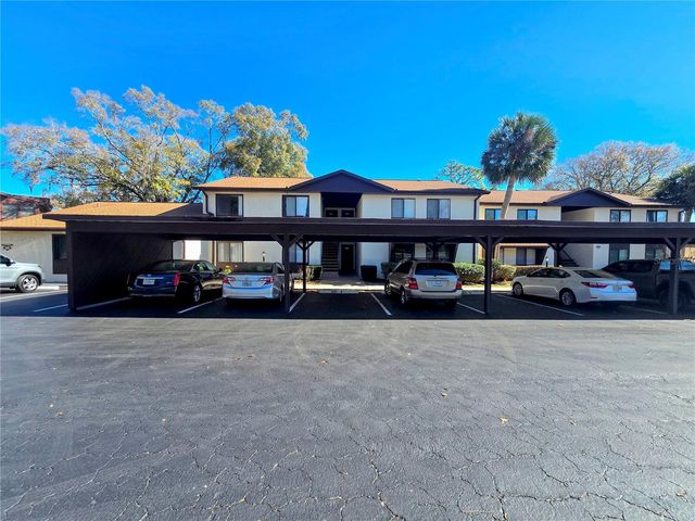 512 FAIRWAYS CIRCLE A, Ocala, FL 34472