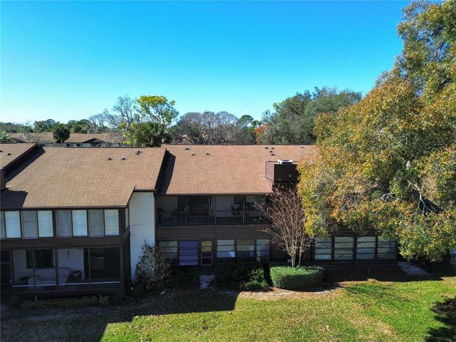 512 FAIRWAYS CIRCLE A, Ocala, FL 34472