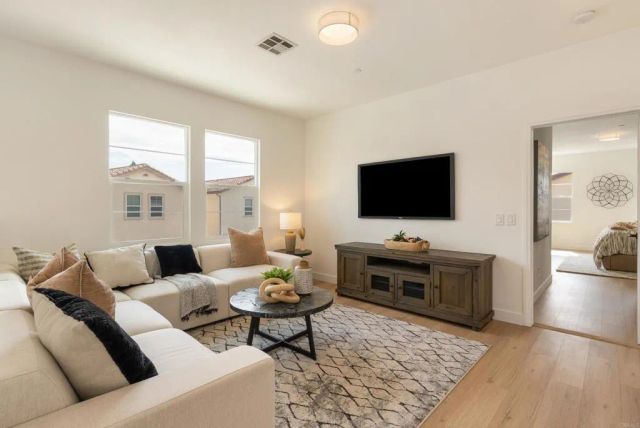 10571 Ponderosa Circle, Santa Fe Springs, CA 90670