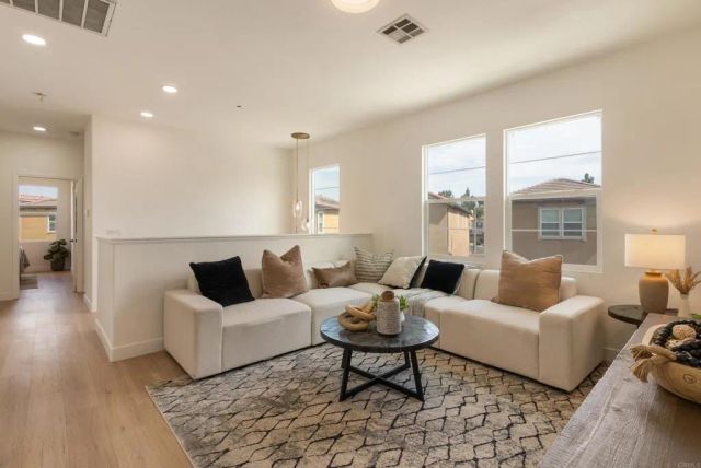 10571 Ponderosa Circle, Santa Fe Springs, CA 90670