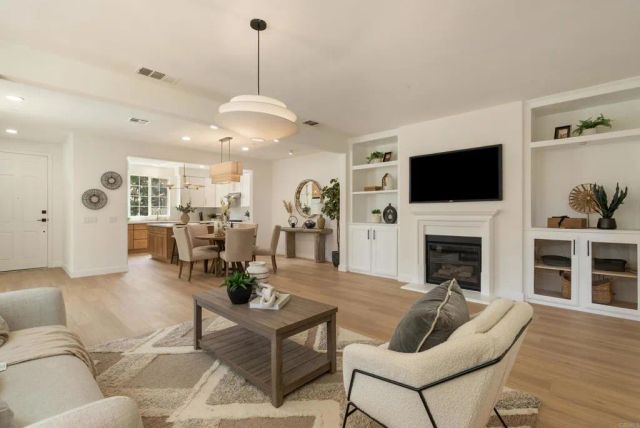 10571 Ponderosa Circle, Santa Fe Springs, CA 90670