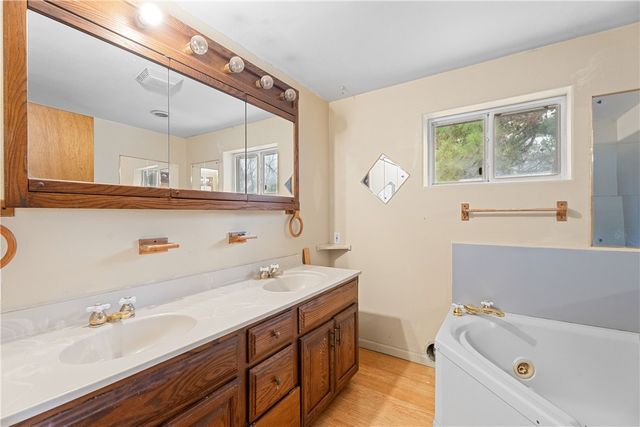 10207 Rainbow Ridge Road, Omaha, AR 72662