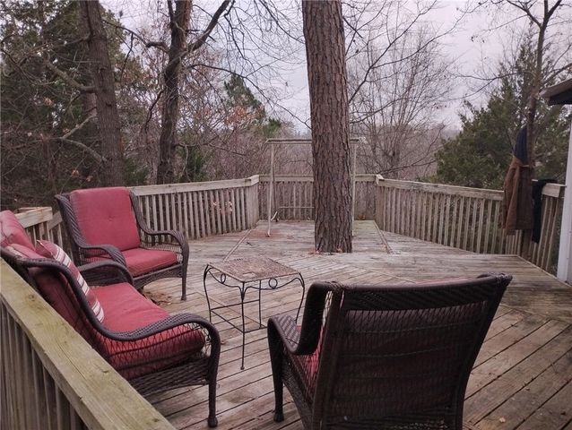 10207 Rainbow Ridge Road, Omaha, AR 72662