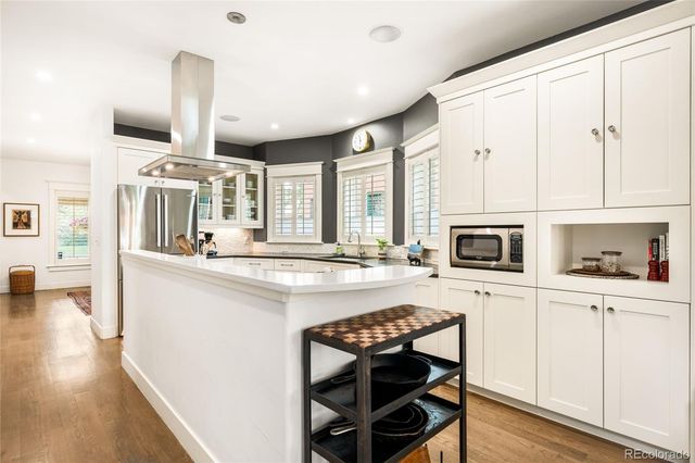 925 S Emerson Street, Denver, CO 80209