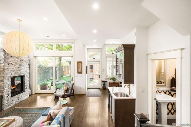 925 S Emerson Street, Denver, CO 80209