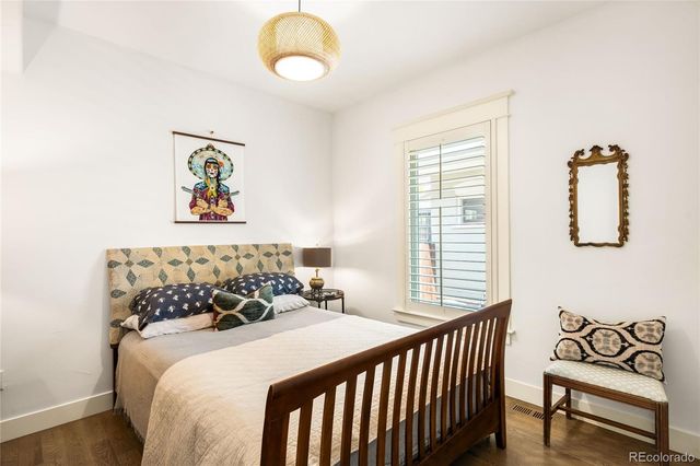 925 S Emerson Street, Denver, CO 80209