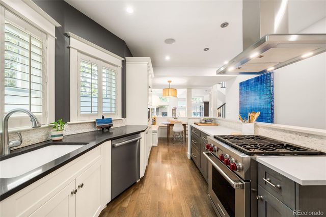 925 S Emerson Street, Denver, CO 80209