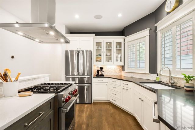 925 S Emerson Street, Denver, CO 80209