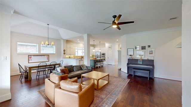 8134 Caroline Ridge Drive, Humble, TX 77396