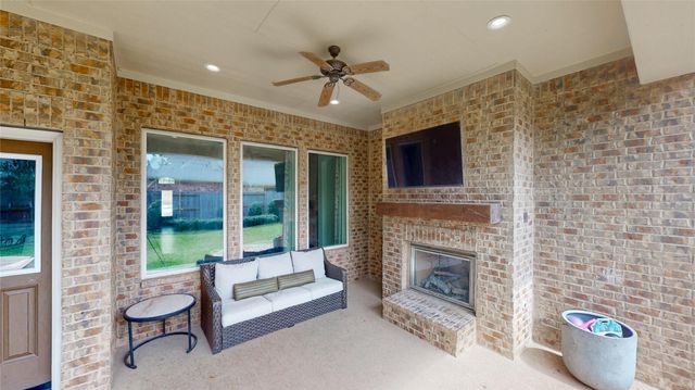 8134 Caroline Ridge Drive, Humble, TX 77396