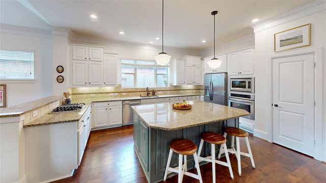 8134 Caroline Ridge Drive, Humble, TX 77396