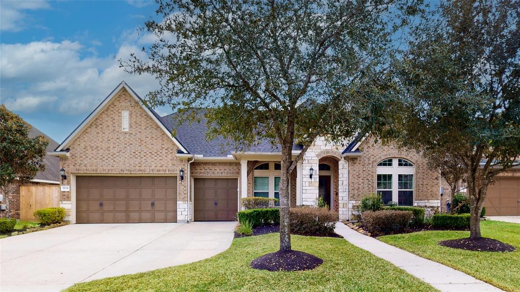8134 Caroline Ridge Drive, Humble, TX 77396