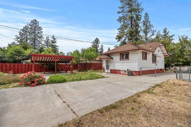 3918 E 8th Ave, Spokane, WA 99202