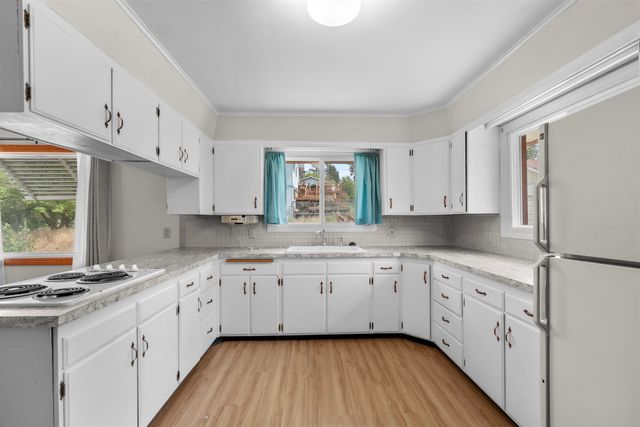 3918 E 8th Ave, Spokane, WA 99202