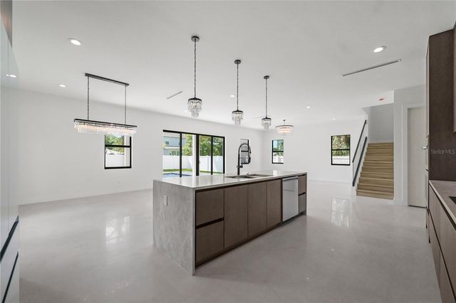 2308 1/2 N ELCOE DRIVE, Tampa, FL 33603