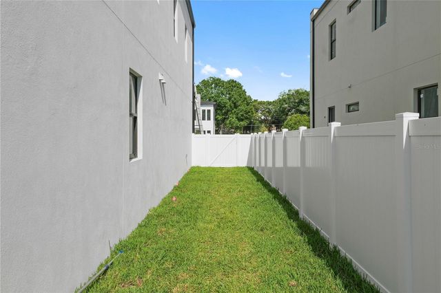 2308 1/2 N ELCOE DRIVE, Tampa, FL 33603