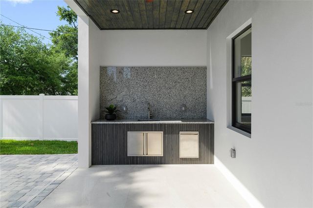 2308 1/2 N ELCOE DRIVE, Tampa, FL 33603