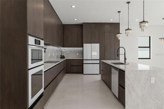 2308 1/2 N ELCOE DRIVE, Tampa, FL 33603