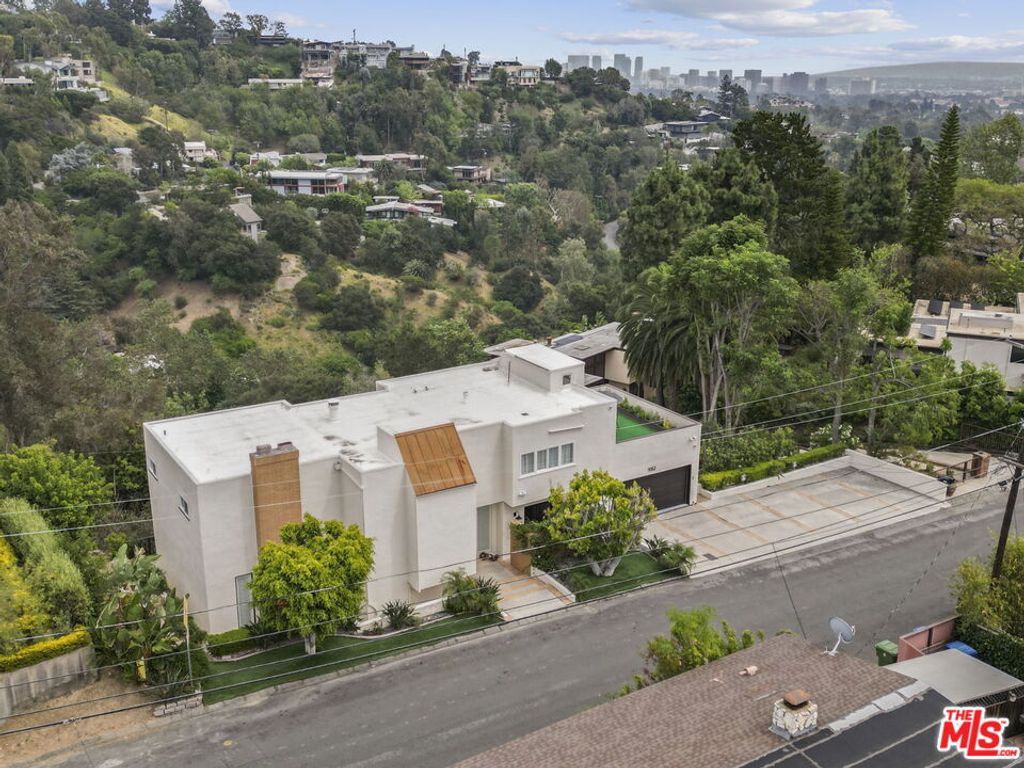 Image 1 of property listing at 1052 N Kenter Ave, Los Angeles, CA 90049