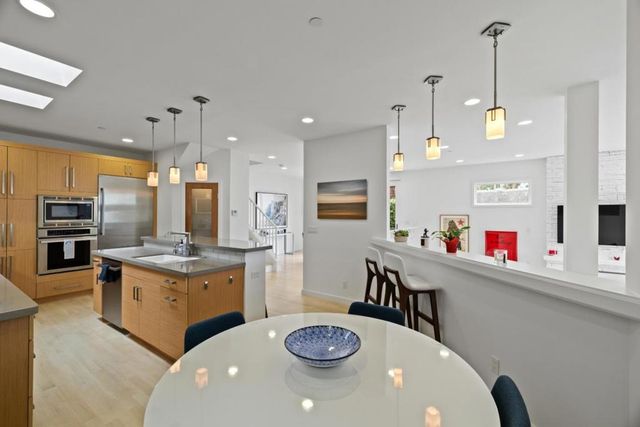 374 El Granada Boulevard, El Granada, CA 94018