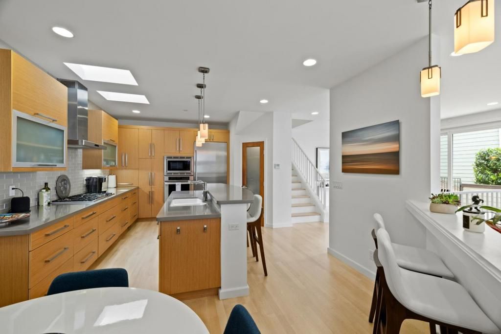 Image 22 of property listing at 374 El Granada Boulevard, El Granada, CA 94018