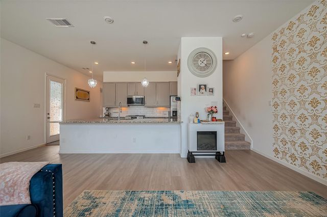 4134 Champlain Way, Iowa Colony, TX 77583