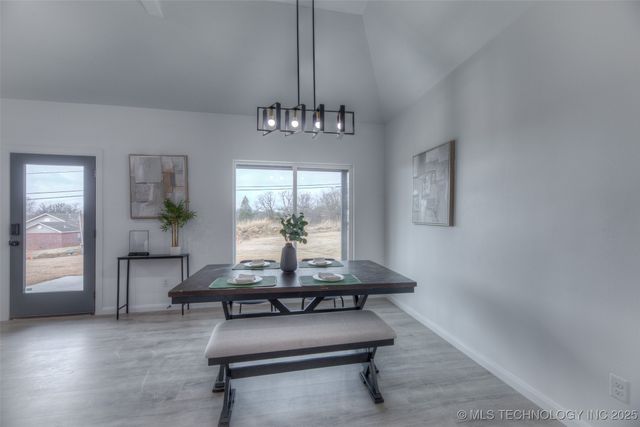 720 N 10 Street, Sapulpa, OK 74066