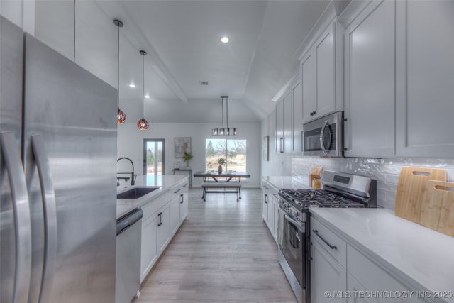 720 N 10 Street, Sapulpa, OK 74066