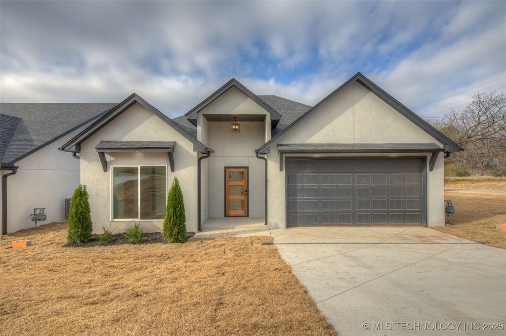 720 N 10 Street, Sapulpa, OK 74066