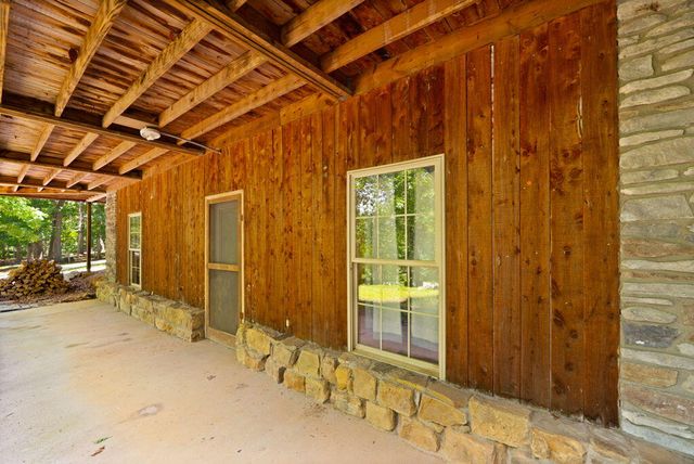 1261 Clark Road, Irvine, KY 40336