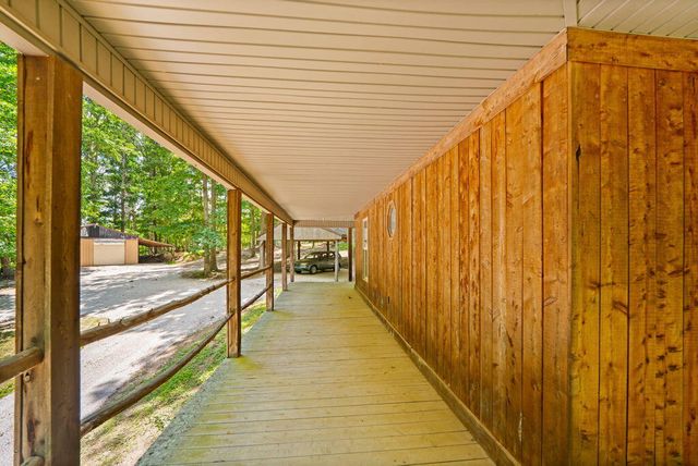 1261 Clark Road, Irvine, KY 40336