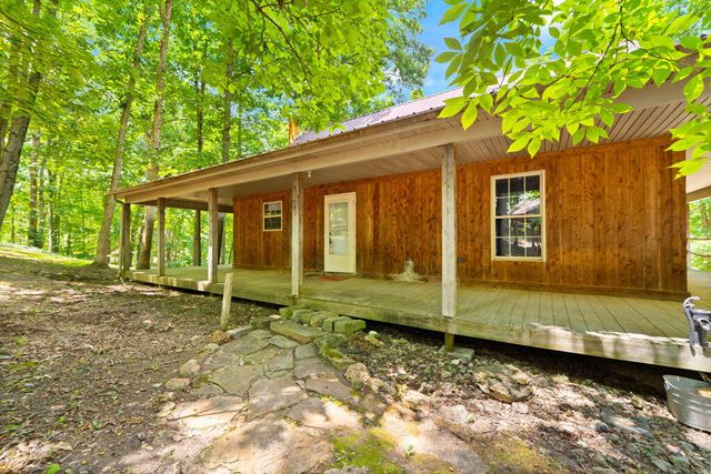 1261 Clark Road, Irvine, KY 40336