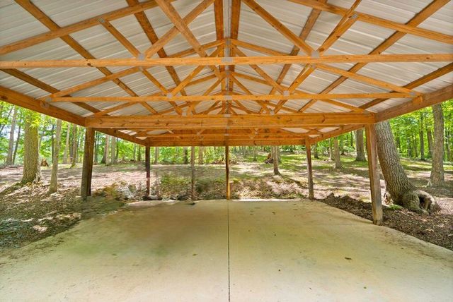 1261 Clark Road, Irvine, KY 40336