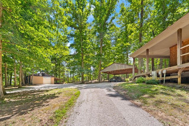 1261 Clark Road, Irvine, KY 40336
