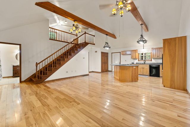 1261 Clark Road, Irvine, KY 40336