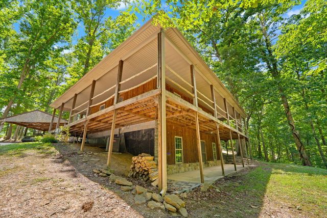 1261 Clark Road, Irvine, KY 40336