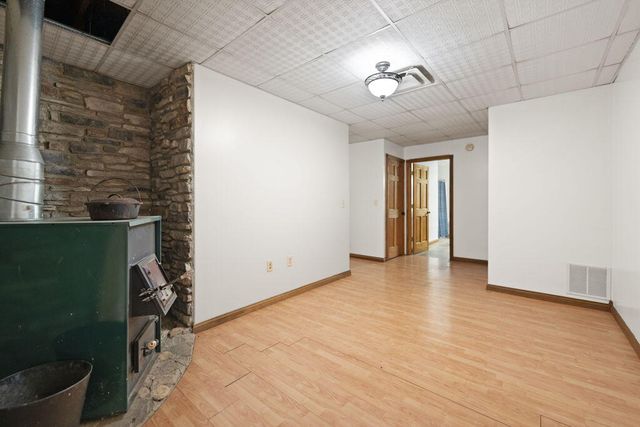1261 Clark Road, Irvine, KY 40336