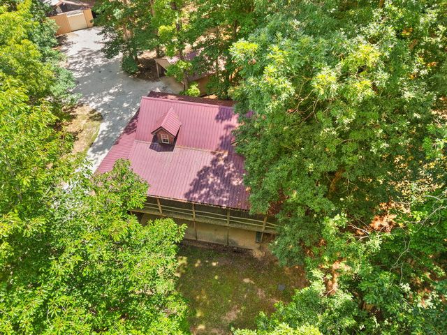1261 Clark Road, Irvine, KY 40336