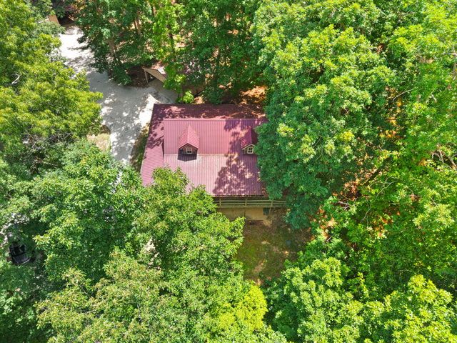 1261 Clark Road, Irvine, KY 40336