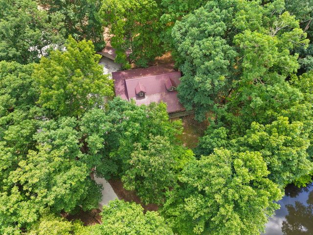 1261 Clark Road, Irvine, KY 40336