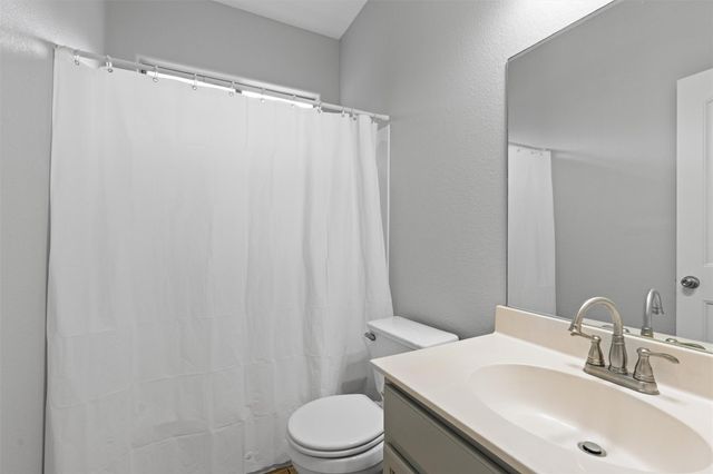 2240 Independence DR A83, Austin, TX 78745