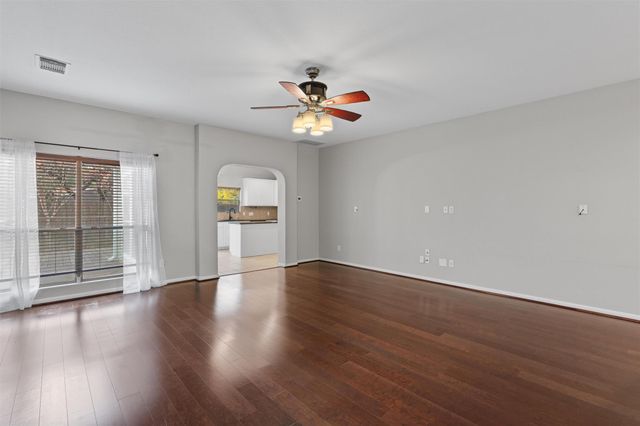 2240 Independence DR A83, Austin, TX 78745