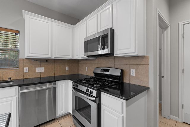 2240 Independence DR A83, Austin, TX 78745