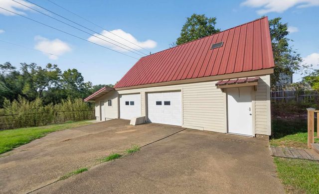 109 Maxine St, Mineola, TX 75773