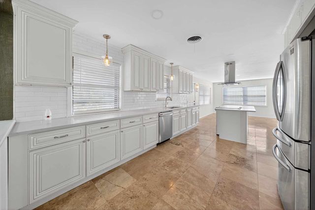 109 Maxine St, Mineola, TX 75773